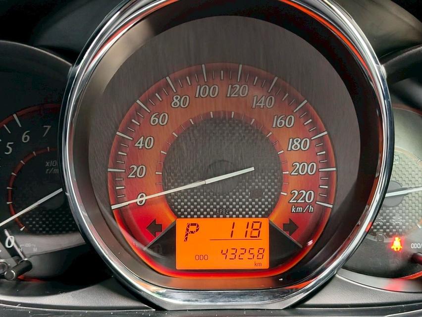 TOYOTA YARIS 1.2J