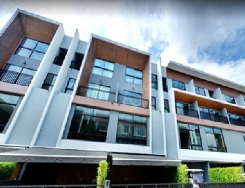 ให้เช่าทาวน์โฮม 3.5 ชั้น โครงการ อาร์เด้น พัฒนาการ ซอยพัฒนาการ 20 เฟอร์นิเจอร์ครบ Fully Furnished 1