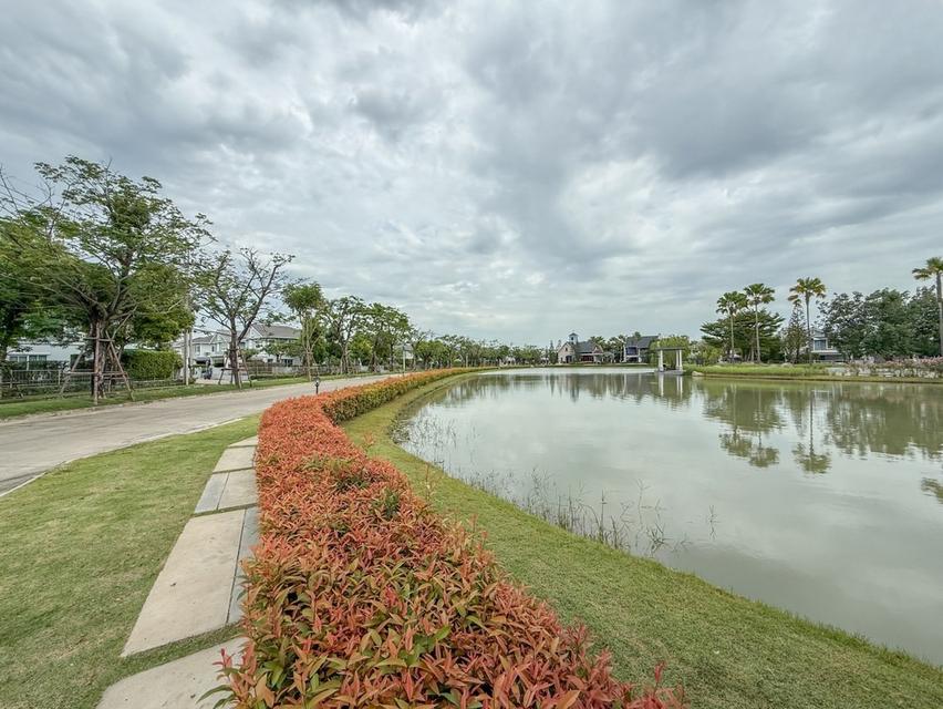 ขายบ้านแฝดมือสอง โครงการ วิลลาจจิโอ ปิ่นเกล้า-ศาลายา (Villaggio Pinklao-Salaya) เนื้อที่ 35 ตร.ว. ใกล้เซ็นทรัลศาลายา และจุดขึ้นทางด่วนศรีรัช 14