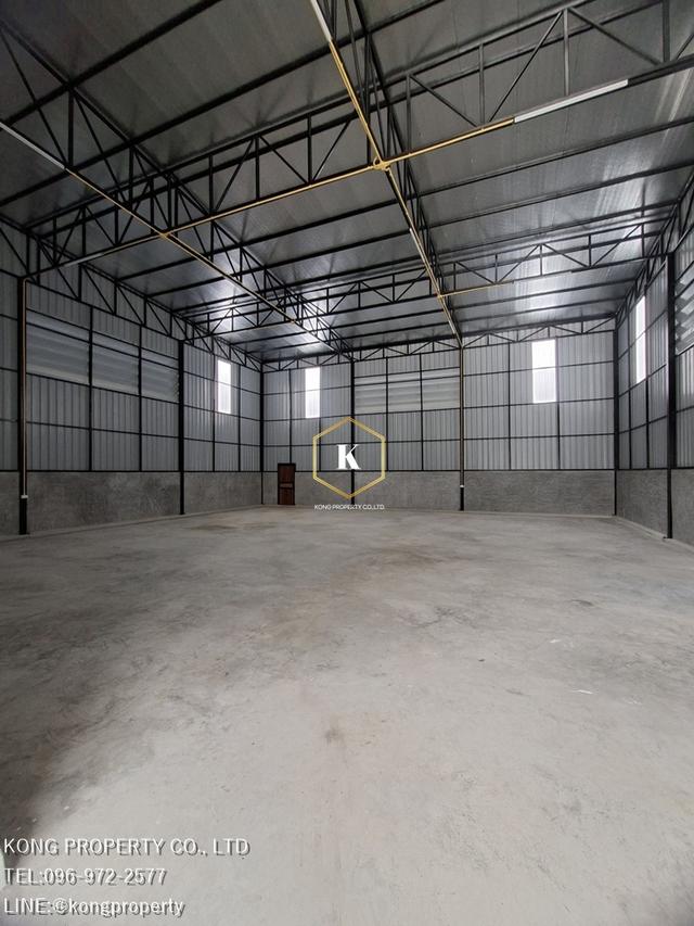 ให้เช่าโกดัง นวมินทร์ ลาดพร้าว 101 บึงกุ่ม กรุงเทพ  ขนาด 300 ตรม 4