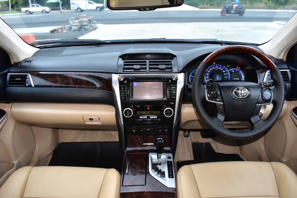 รหัสรถ PB820 TOYOTA CAMRY 2.5 HV AUTO 2012 17