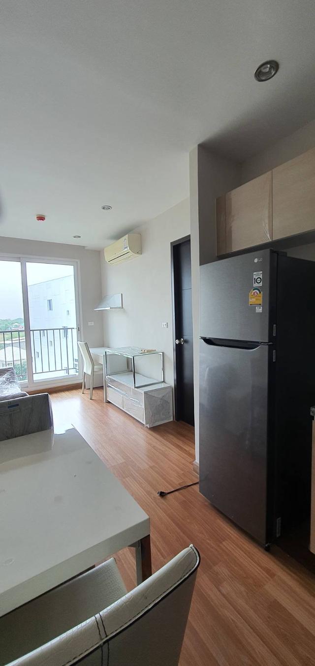 คริสม่า คอนโด ติดรถไฟฟ้าสายสีชมพู MRT สถานีแฟชั่นฯ ใกล้ Fashion Island และทางด่วน ตกแต่งครบ พร้อมเข้าอยู่ 8