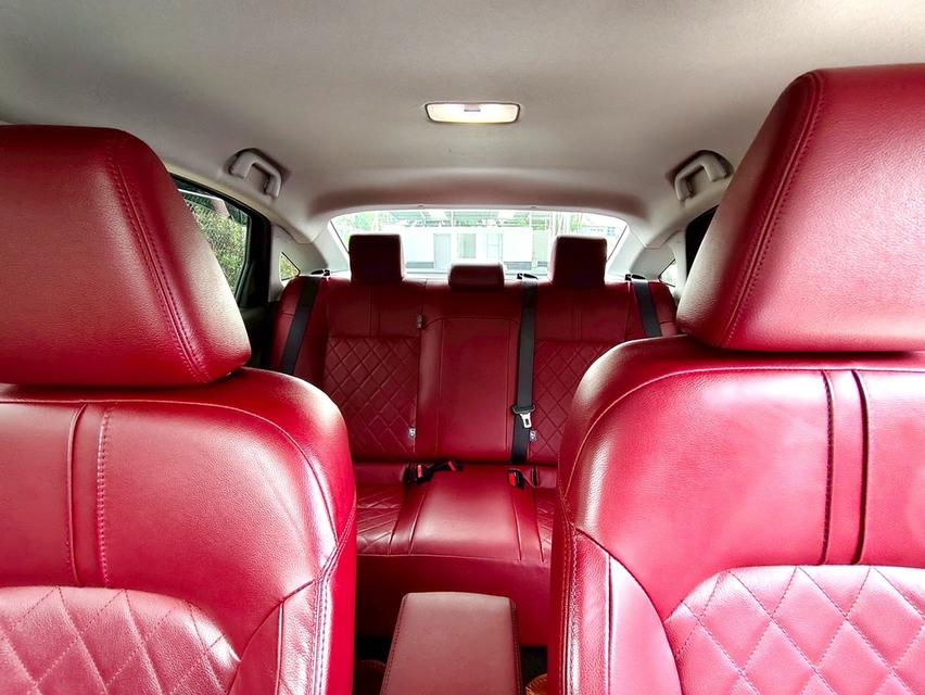 Toyota Yaris Ativ 1.2 Premium Luxury รุ่นท๊อป CVT A/T ปี 2023 รูปที่ 16