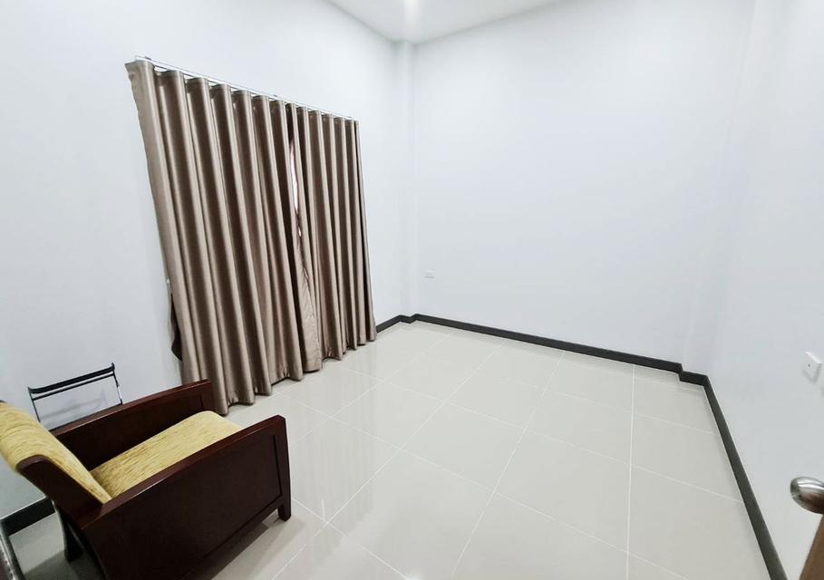 Fully furnished house for rent in the community near Chiangmai airport plaza. 14