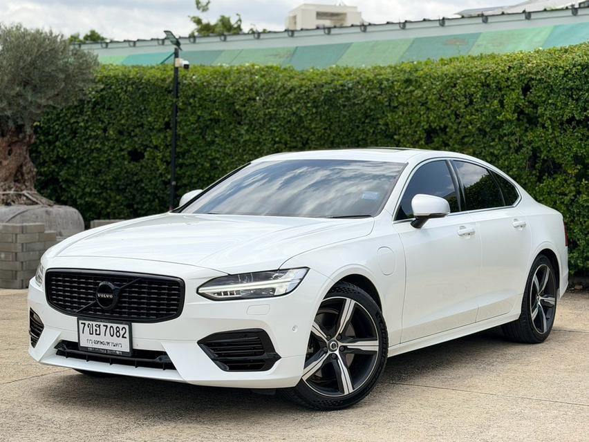 VOLVO S90 T8 R-Design AWD ปี 2019 สีขาว รถมือเดียว ราคาดีมาก ด่วนช้าอด
