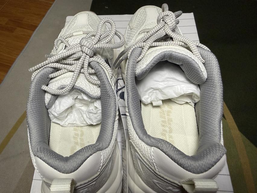 ￼MLB รองเท้าผ้าใบ ยูนิเซ็กส์ Cargo Chunky Sd (Suede) รุ่น 3ASHC055N 50IVS สีขาวงาช้าง รูปที่ 9