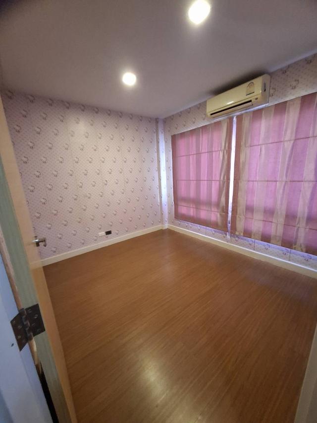 บ้านทาวน์โฮม กลางกรุง 15