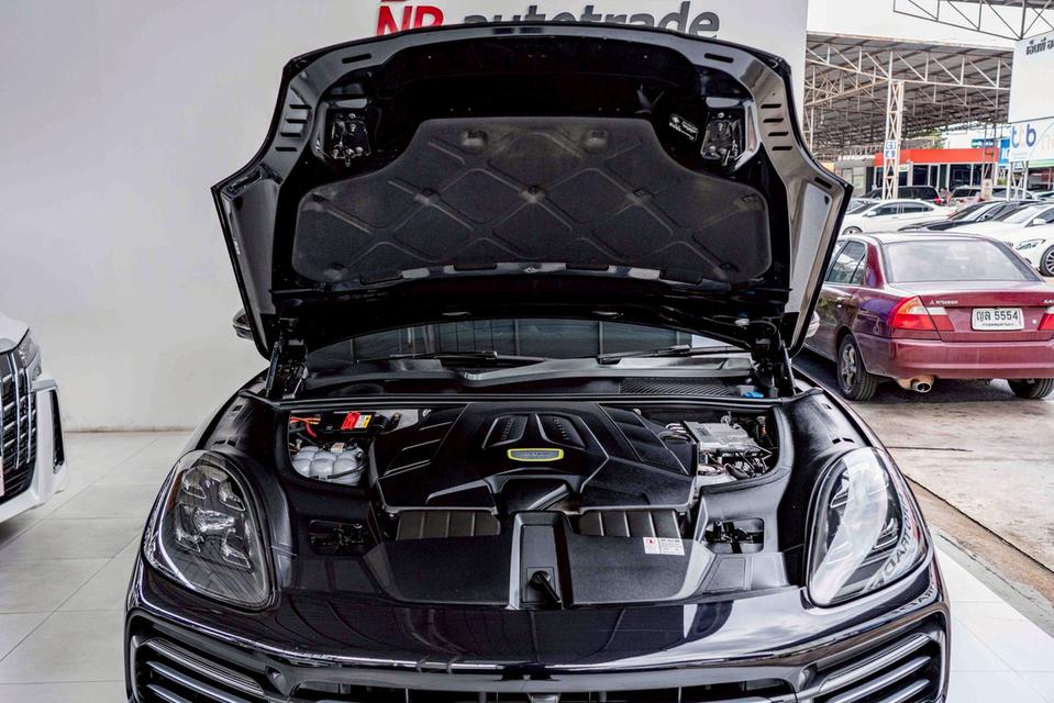 รหัสรถ NP828 PORSCHE CAYENNE 3.0 E-HYBRID COUPE 2020 17