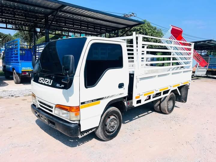 รถบรรทุก 6 ล้อ ISUZU NKR 88HP 4