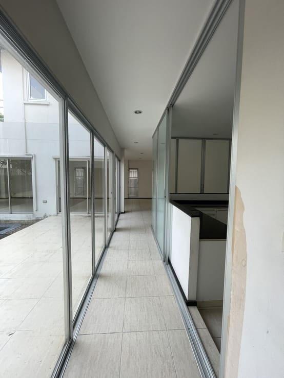 ขายบ้านเดียว หมู่บ้าน Noble Tara Ngamwongwan ติดสถานีรถไฟฟ้า บางกระสอ เนื้อที่ 113.3ตารางวา Tel: 0898578865 8