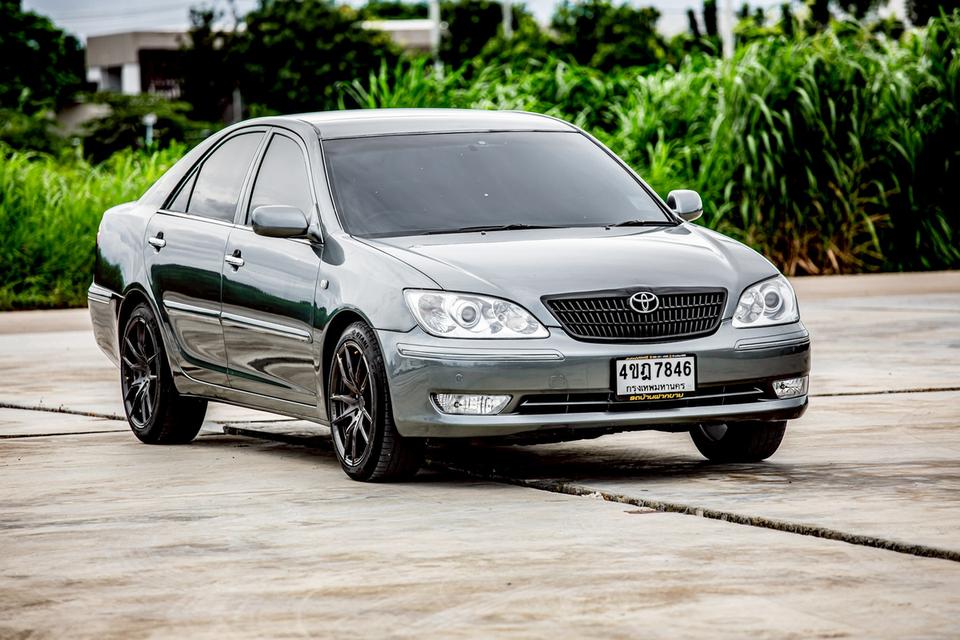 Toyota Camry 2.4Q สีเทา ปี 2004 สวยเดิม ออฟชั่นเต็ม