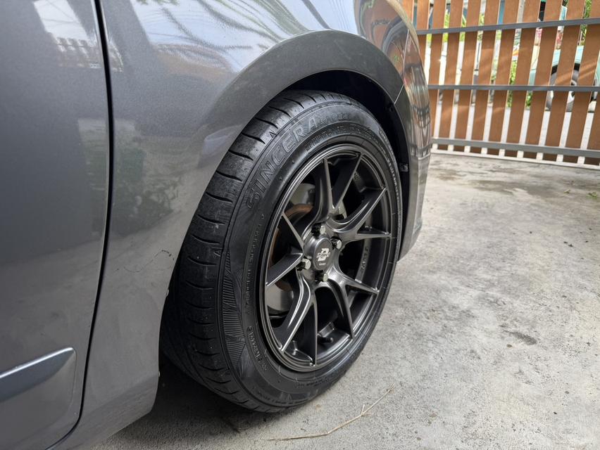 Toyota Yaris 6