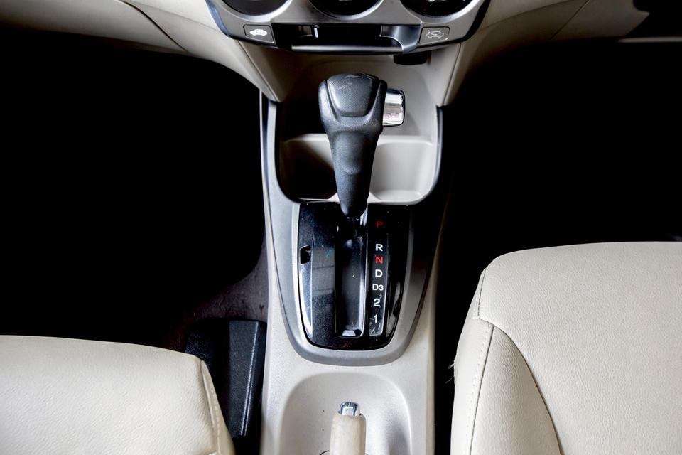 Honda City 1.5 V CNG รุ่นท๊อปสุด ปี 2013 สีเทา เกียร์ออโต้ มือเดียวป้ายแดง 16