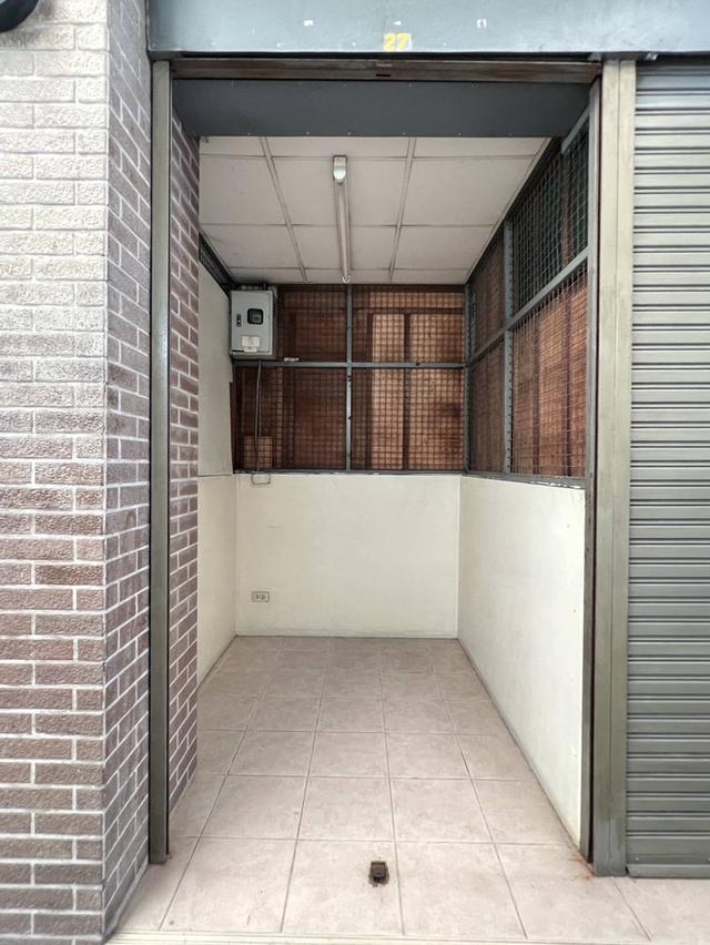 พื้นที่ว่างปล่อยให้เช่าขายของ 1