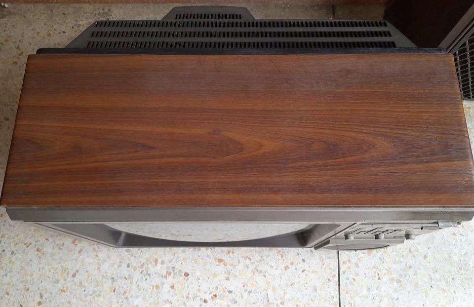 โทรทัศน์เก่าปี ยี่ห้อ Philips คลาสิค วินเทจลายไม้สวย รูปที่ 2