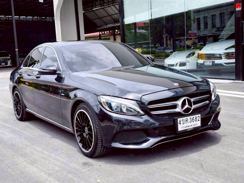 รหัสรถ KPV3682 2018 BENZ C350e AVANTGARDE
