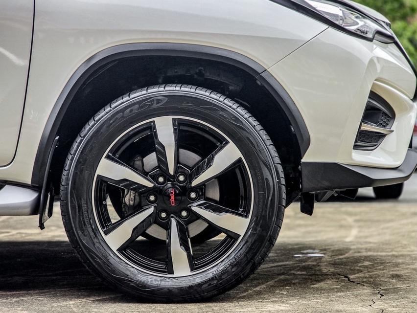 Toyota Fortuner 2.8 TRD Zigma4 2019 รหัส CBL8081 10