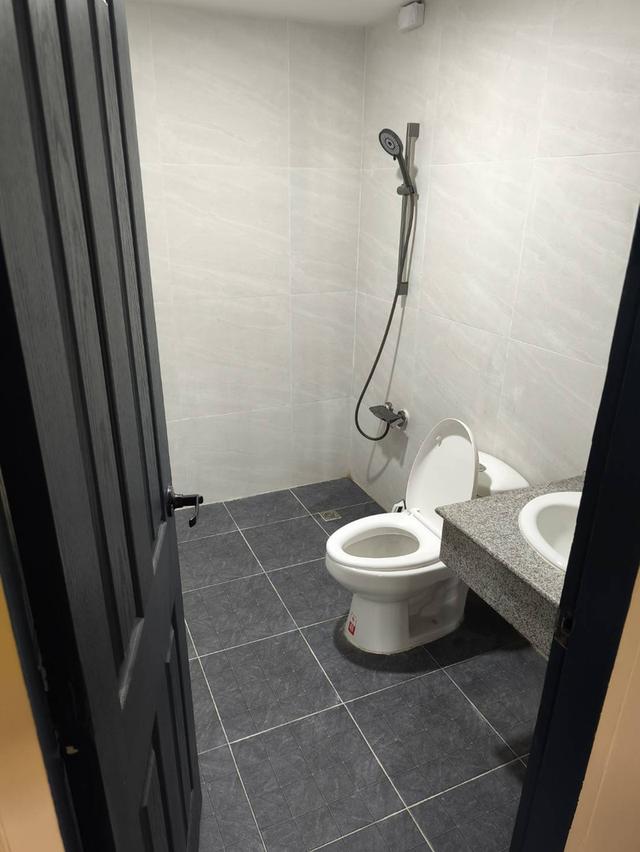 ขายบ้าน 3 ชั้น รีโนเวทใหม่ทั้งหลัง พร้อมอยู่ หมู่บ้านธนะสิน 9 นวมินทร์ 86 17