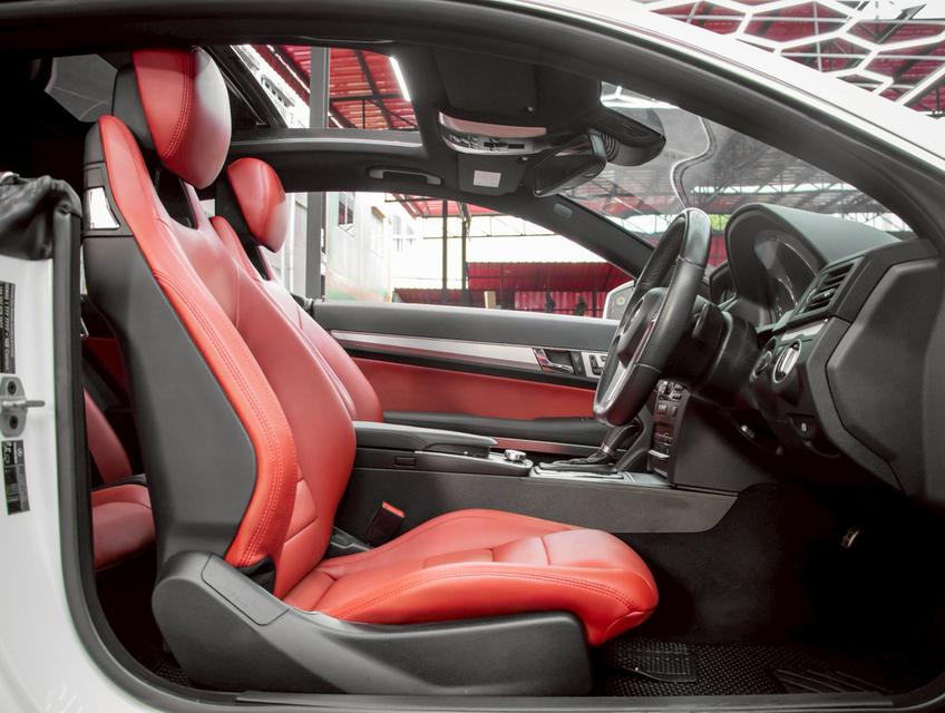 BENZ E200 1.8 CGI COUPE ปี2013รถบ้านแท้ มือเดียว ใช้งานน้อย รูปที่ 7
