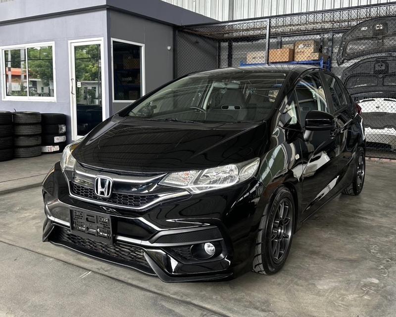 Honda Jazz GK 1.5 MT TURBO 2016 รูปย่อยที่ 3