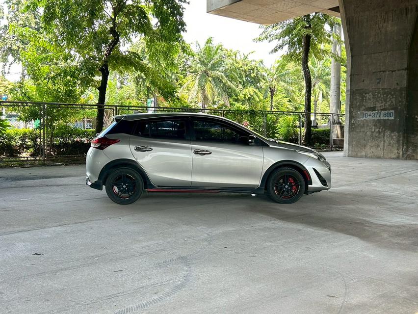 ขายรถ Toyota Yaris 1.2 High ปี 2020 สีเทา เกียร์ออโต้ 8