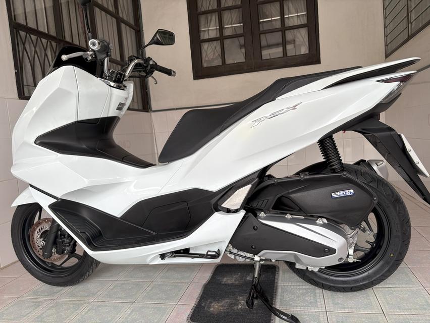 PCX160 โฉม2023 กุญแจครบ สภาพมือ1 ไม่เคยล้ม มีสมุดคู่มือ ออกง่าย ไม่ต้องค้ำ จัดส่งได้ มีเก็บปลายทาง วิ่ง7000 กลางปี66 7