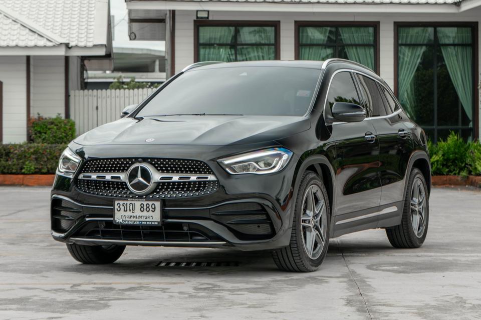 Mercedes-Benz GLA200 1.3 AMG Dynamic W247 AT 2023 ไมล์ 105,xxx km. !!! ราคา 1,059,000 บาท.