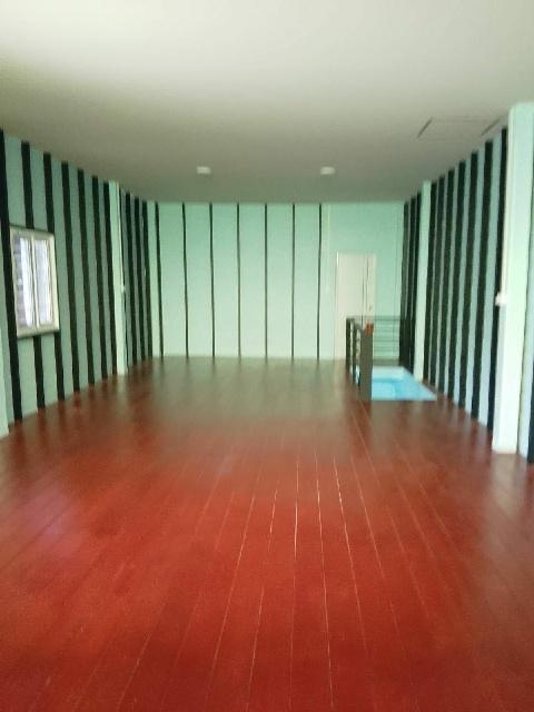 รร.เทศบาลเมืองภูเก็ต 2.2 กม. ให้เช่าอาคารพาณิชย์ 2 ชั้น 28ตร.วา.128 ตร.ม. หลาดจีภูเก็ต 1 กม. รีโนเวทใหม่ 2 นอน 2 น้ำ สภา 3
