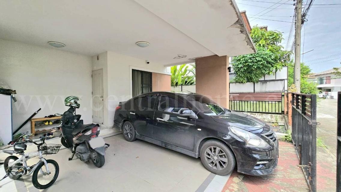 บ้านแฝด 2 ชั้น หมู่บ้านฟ้า ปิยรมย์ พรีเมียร์ พาร์ค เฟส 10 ลำลูกกา 4