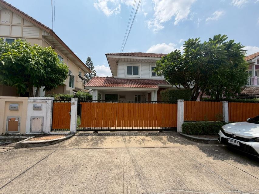 ขายบ้านเดี่ยวมือสอง โครงการเพอร์เฟคเพลส ราชพฤกษ์ (Perfect Place Ratchapruk) เนื้อที่ 56.3 ตร.ว. ใกล้รถไฟฟ้าสายสีม่วงสถานีบางรักน้อยท่าอิฐ 1