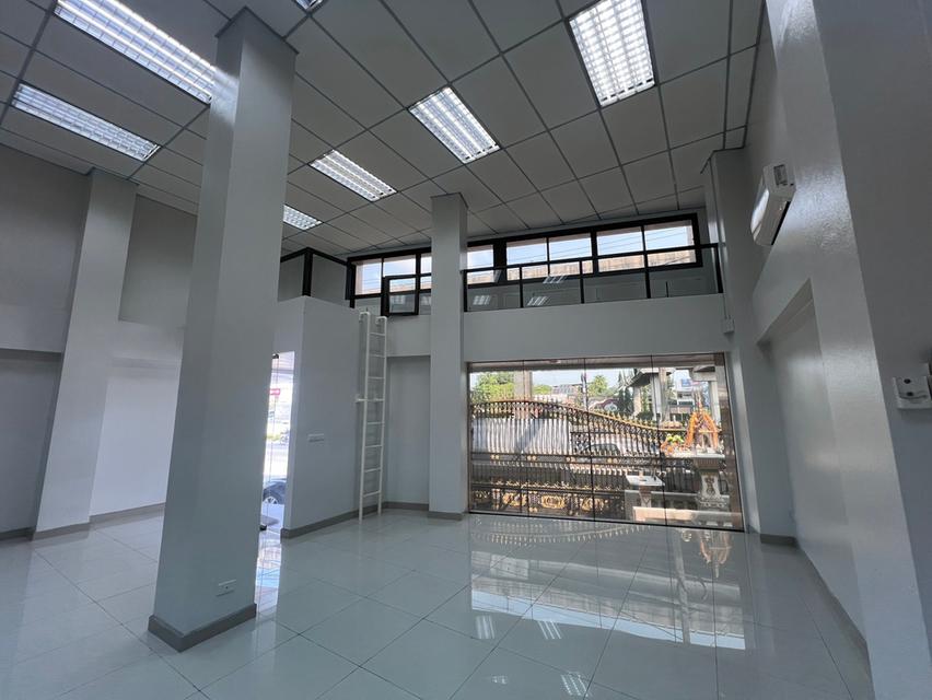 สำนักงานให้เช่า ตลิ่งชัน ติดถนนบรมราชชนนี (ข้างสถานีตำรวจตลิ่งชัน) 3