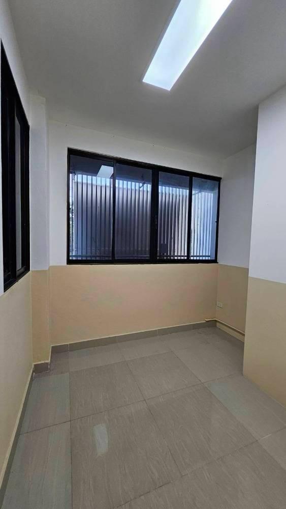 ให้เช่าอาคารพาณิชย์ 2 ชั้น ซ.ลาดกระบัง 9/3 ใกล้ APL ลาดกระบัง (N.1623) 13