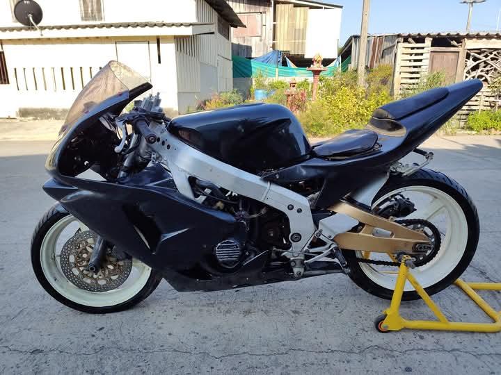 Honda CBR400 NC23