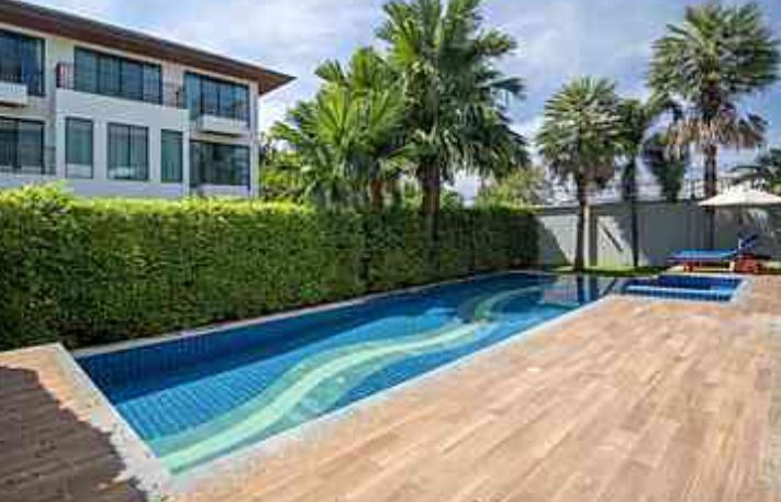 U1394 ให้เช่าบ้านเดี่ยว 3 ชั้น หมู่บ้านมาสเตอร์พีช พระราม 9 พร้อมเฟอร์ในบ้าน และ สระว่ายน้ำส่วนตัว ทำเลดีเดินทางสะดวกเข้าออกได้หลายทาง 9