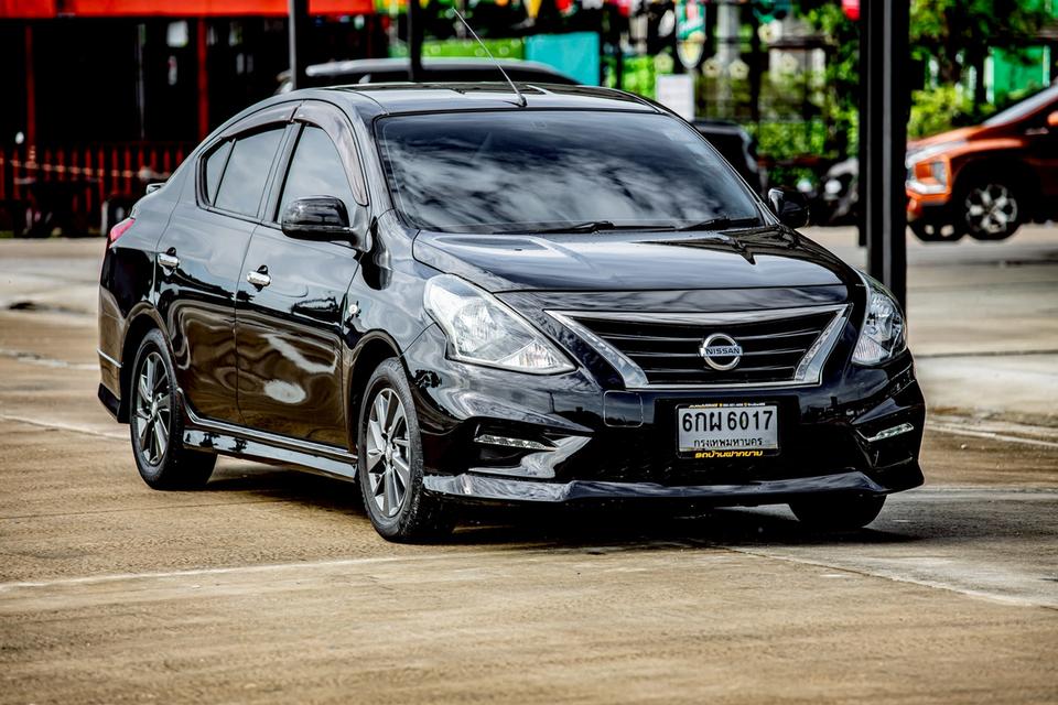 Nissan Almera 1.2 E Sportech ปี 2017 สีดำ มือเดียวป้ายแดง เกียร์ออโต้