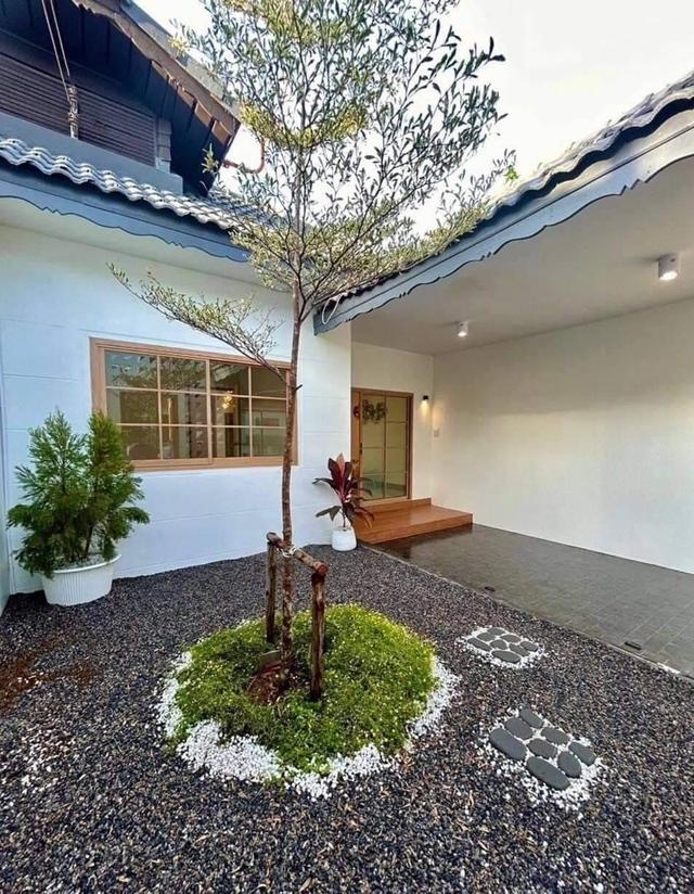 มองหาบ้านคุณภาพ ทำเลดี ในเมือง หลังนี้ราคาเริ่มต้นเพียง 1.95 ล้าน อยู่กลางเมือง ทำเลดีมาก หมู่บ้านเงียบสงบ ทางเข้าออกสะดวก สิ่ 17