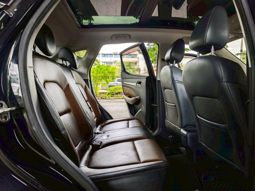 MG ZS 1.5 X Sunroof AT ปี 2020 รถสวยมือเดียว ไมล์น้อย 15