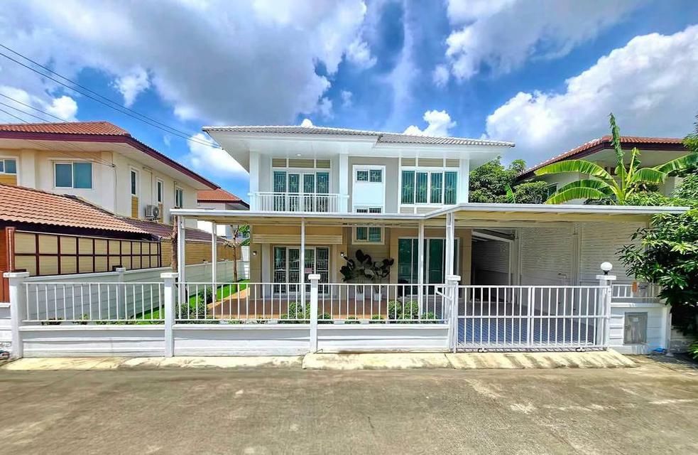 🪴☘️หมู่บ้านคุณาภัทร5 ถนนบ้านกล้วย🪴☘️ บ้านเดี่ยว 2 ชั้น มีห้องนอนชั้นล่าง ตกแต่งใหม่พร้อมอยู่ ถนนบ้านกล้วย-ไทรน้อย มีรปภ ตลอด 24 ชั่วโมง 1