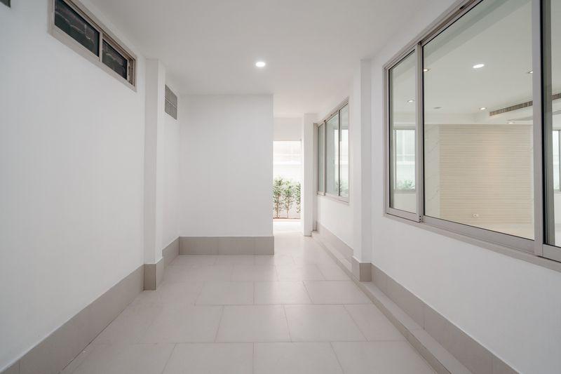 ขาย Townhome 3 ชั้น 48 ตรวา ซอยสุขุมวิท 15 ทำเลดี เพียง 1 นาทีถึง โรงเรียนนานาชาติ NIST และ 5 นาที ถึง BTS อโศก 9