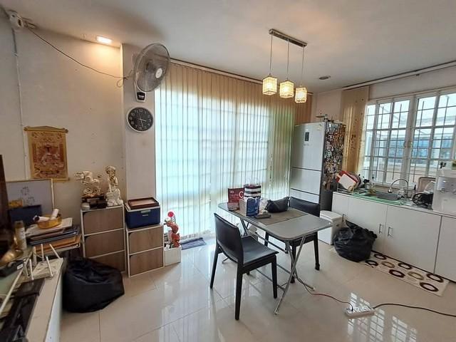 พลัสซิตี้ปาร์ค พื้นที่ 51.2 ตร.ว 190 ตรม. เอกมัย-รามอินทรา หลังมุม มีพื้นที่สวนขนาดเท่าตัวบ้าน จอดรถในบ้าน 5