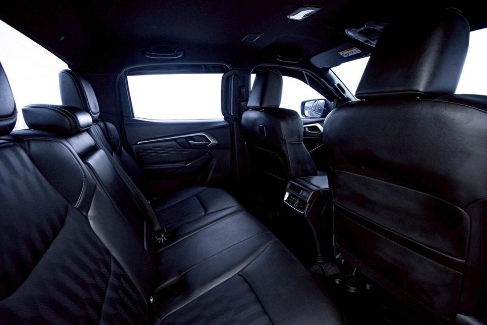 รหัสรถ 4A930 DMAX 1.9 Z CAB4 HI-LANDER 2024 10