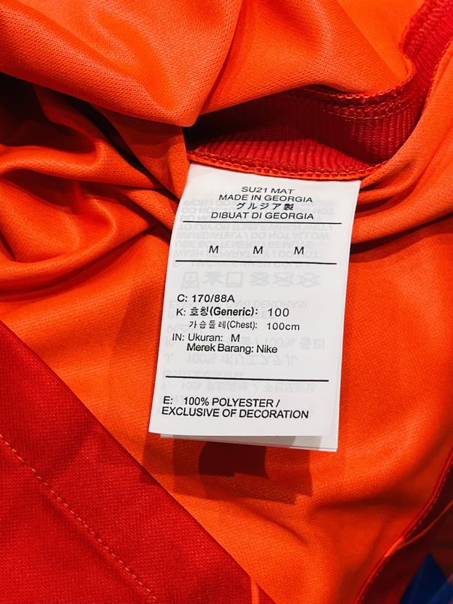 เสื้อบอล Liverpool ปี 2021-22 ของแท้ (มือ1) Size M 21x29 ส่งฟรี รูปที่ 4