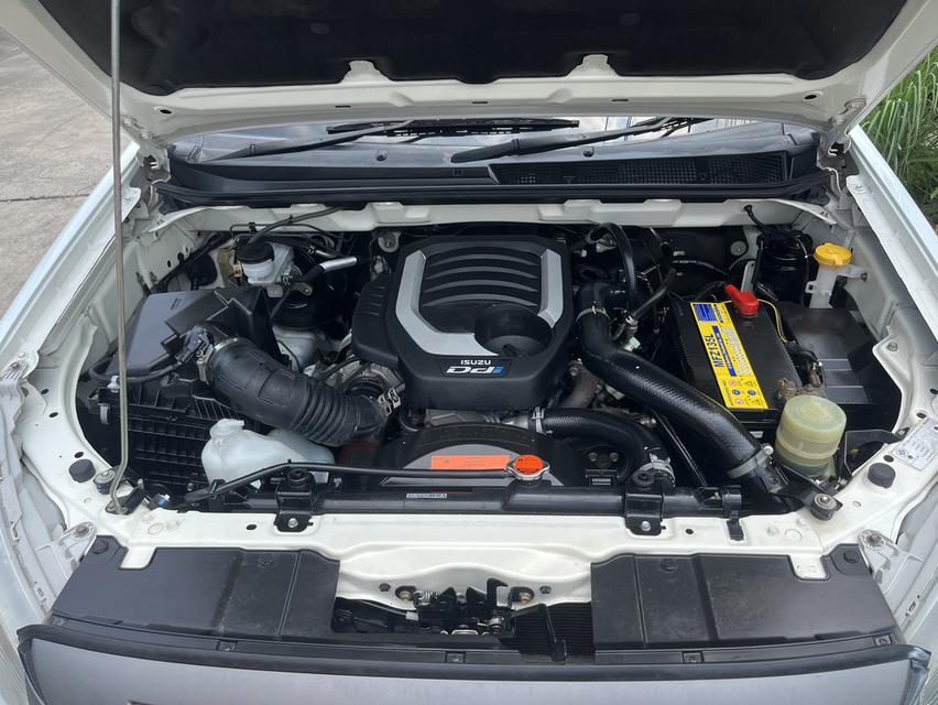 2019 รถปีดี Isuzu ตอนเดียว 1.9 mt  มือเดียว ขาย 228000  เอกสารครบ รถบริษัท ขับดีภายในสวย เดิม สอบถาม 08 5 33 7 5537  7