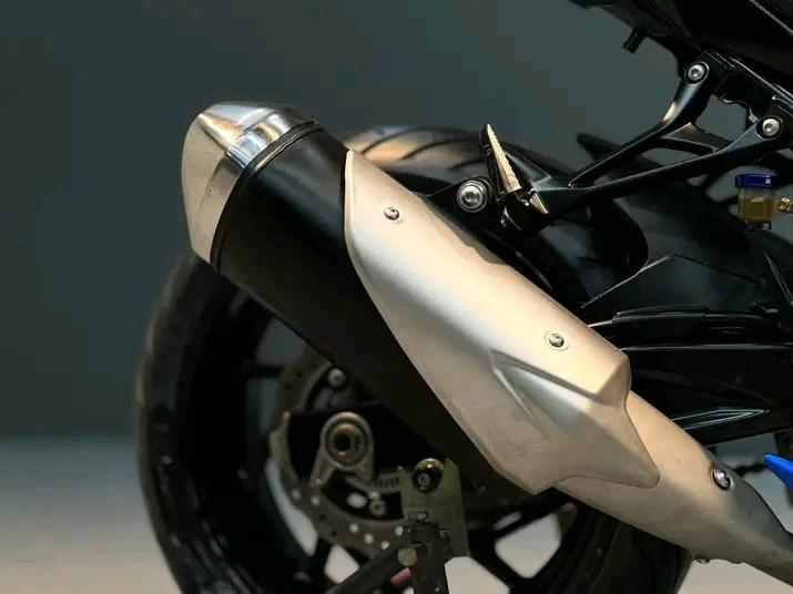 รถสวยพร้อมใช้งาน Suzuki GSX S750 4