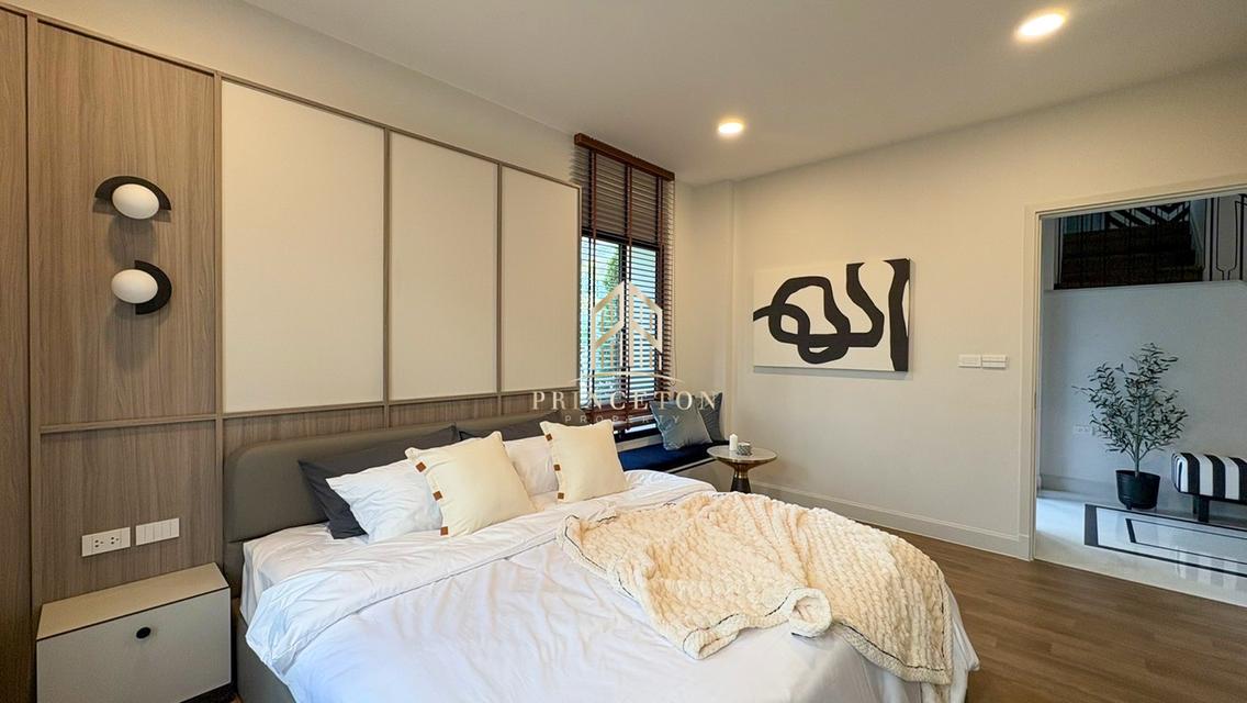 NANTAWAN Rama 9 New Krungthep Kreetha, Convenient location 9