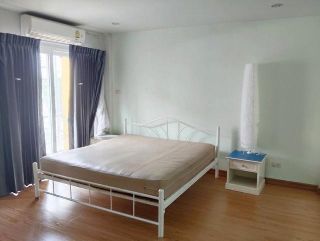 ให้เช่า ทาวน์โฮม3ชั้น 27ตรว.อยู่ถนน ลาดกระบัง ใกล้ สนามบินสุวรรณภูมิเพียง1กิโล 7