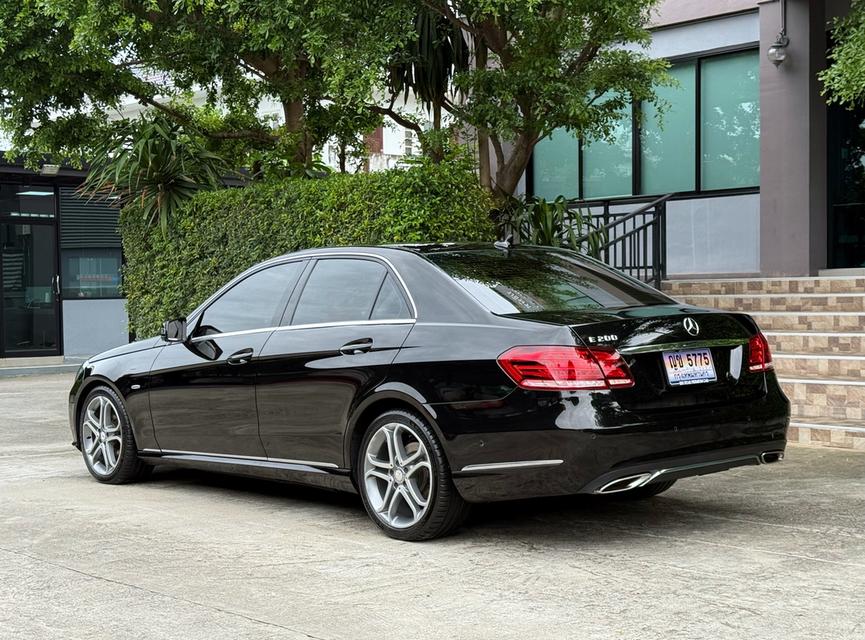 2016 BENZ E200 EDITION E รุ่นพิเศษ รถมือเดียวออกป้ายแดง รถวิ่งน้อย เข้าศูนย์ทุกระยะ ไม่เคยมีอุบัติเหตุครับ 6