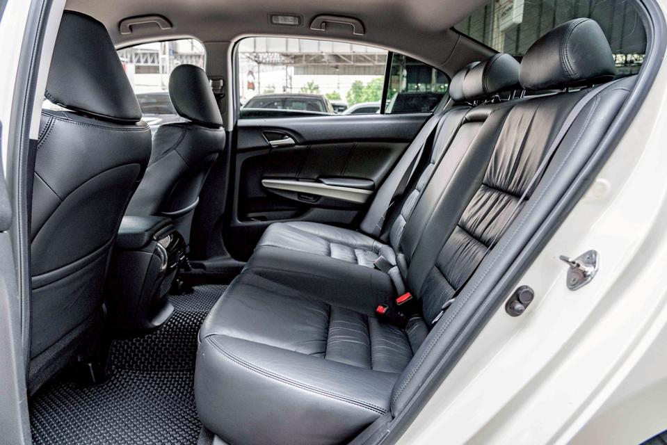 รหัสรถ NP705 HONDA ACCORD 2.0E 2012 13