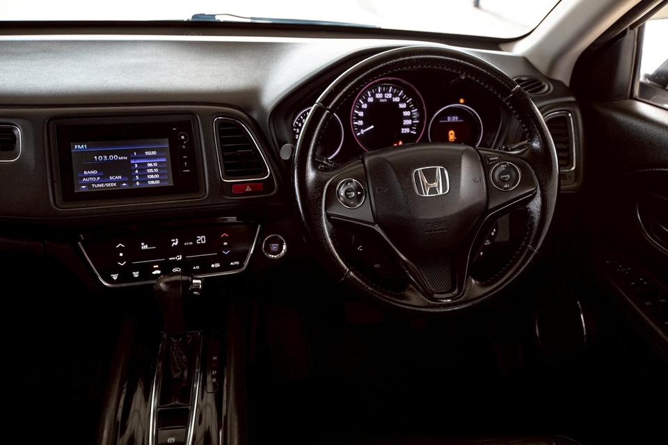 Honda Hrv 1.8 EL สีขาว ปี 2016 16