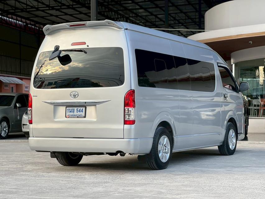 ปี 2016 TOYOTA COMMUTER, 3.0 D4Dยางใหม่ปี 2025 ดอกหนาๆ ป้ายฟ้าแท้ ไม่เคยวิ่งป้ายเหลือง 2